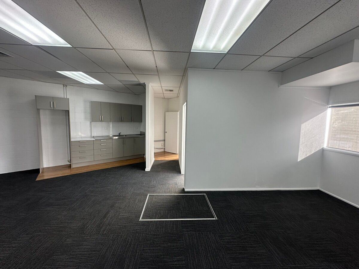 Competitive Penrose Office / Showroom - Ansicht 3