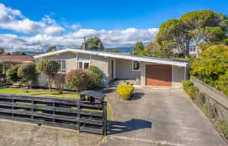 32 Domain Road, Otaki
