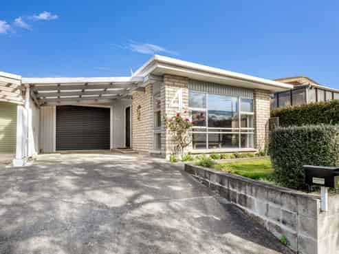 4 Langley Avenue, Milson