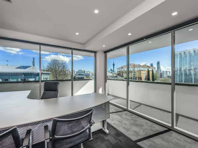 Premium Parnell office