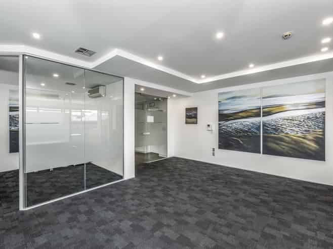 Premium Parnell office