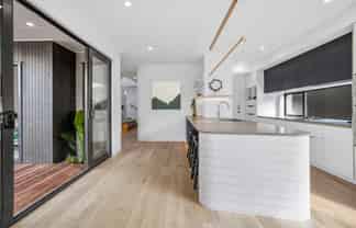 183 Te Oneroa Way, Long Bay