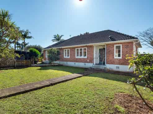 9F Kerr Street, Devonport