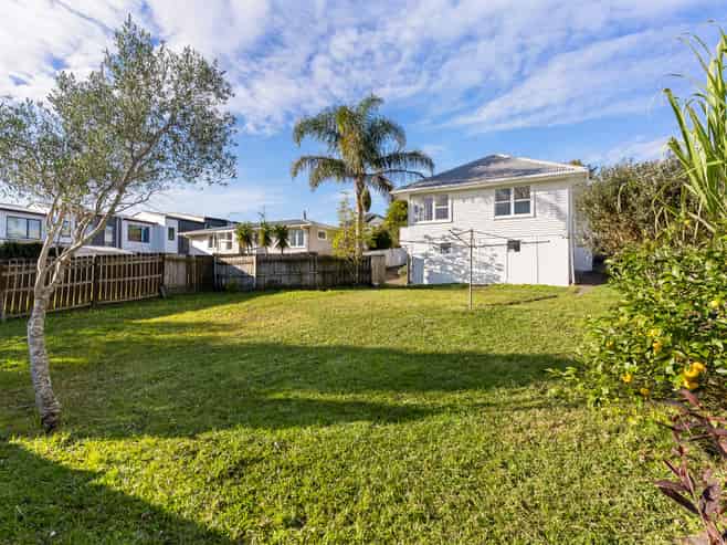 59 Bond Crescent, Forrest Hill
