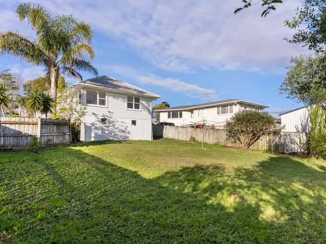 59 Bond Crescent, Forrest Hill
