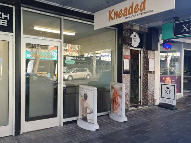 Retail Option On The Hill