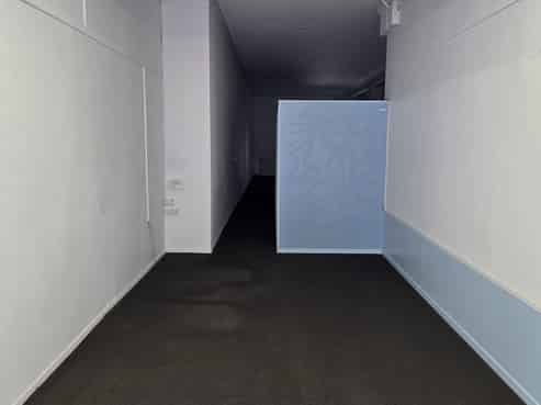 Retail Option On The Hill