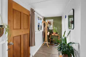 2 Lee Street, Southbridge