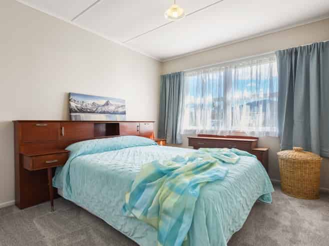 8 Allan Street, Glenholme