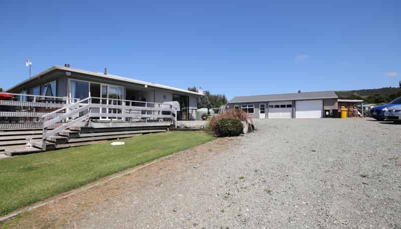 586 Niagara Waikawa Road, Waikawa Valley