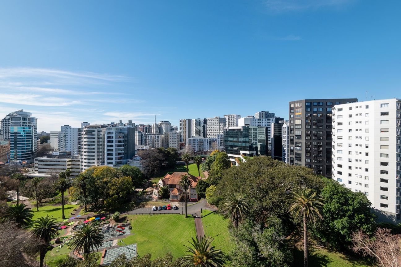 Sunny, Spacious and Elevated - Vista 3