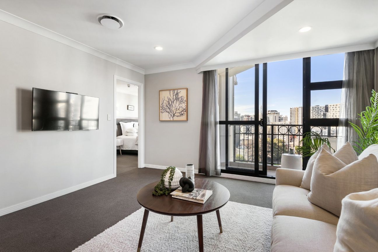 Sunny, Spacious and Elevated - Vista 2