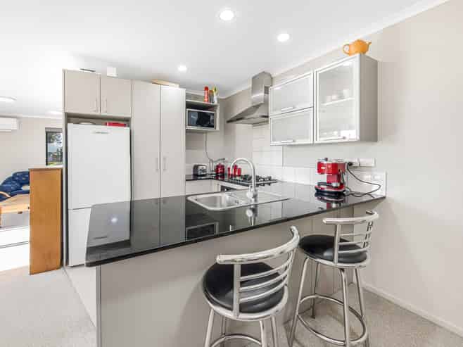 2 Anna Lane, Glen Eden