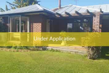 1735 Cust Road, Cust