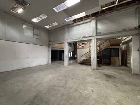300 sqm Warehouse – Minutes from the CBD