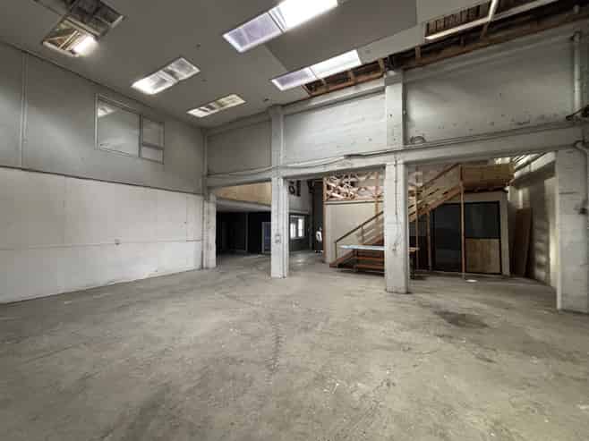 300 sqm Warehouse – Minutes from the CBD
