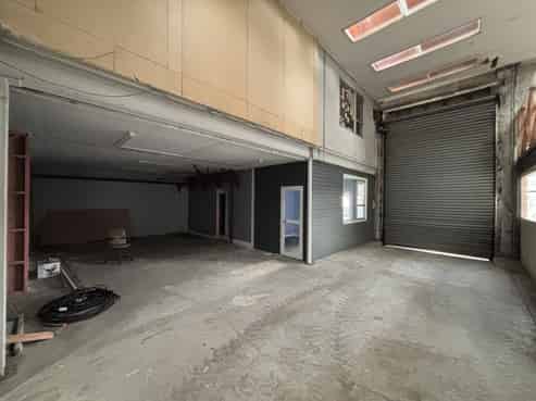 300 sqm Warehouse – Minutes from the CBD