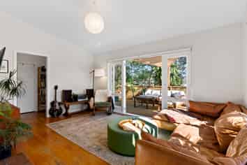 1/16A Bardia Street, Belmont