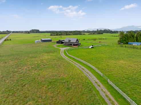 342 No 1 Line, Featherston