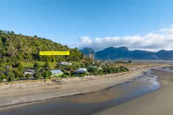 56 Beach Road, Collingwood