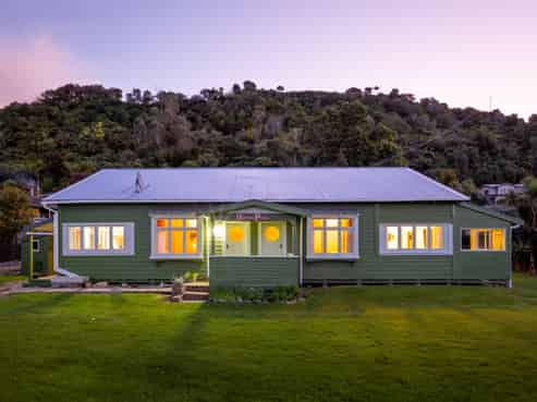 56 Beach Road, Collingwood