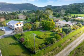 1325 Collingwood-puponga Main Road, Collingwood
