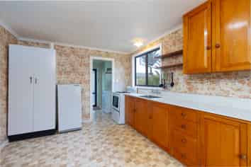 1327 Collingwood-Puponga Main Road, Collingwood