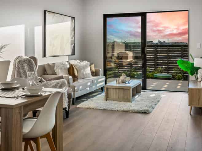 10 Greenbrier Street, Westgate