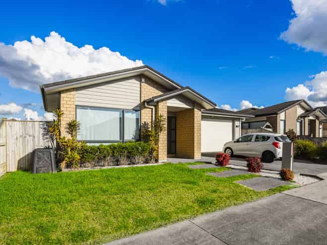 18 Rauaruhe Road, Karaka