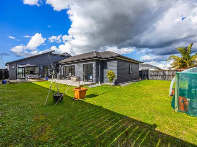 10 Brumbie Way, Karaka