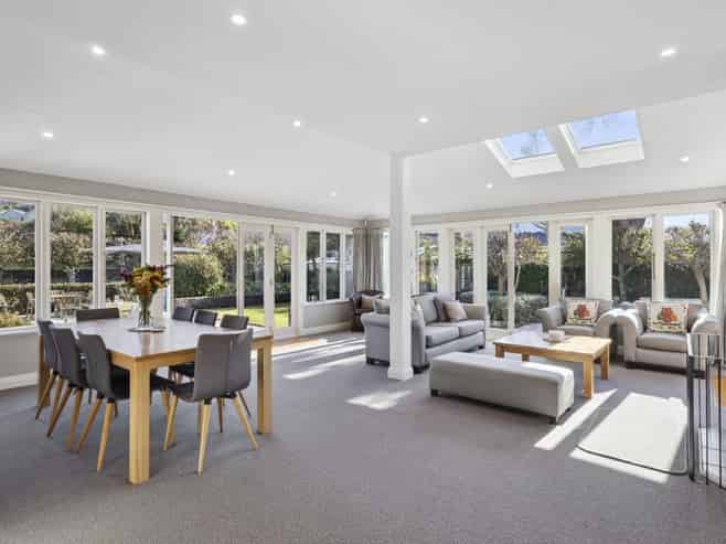 370 Bay View Road, Saint Clair
