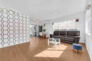 2/40 Chartwell Avenue, Glenfield
