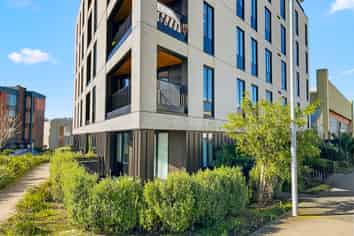 104/2 Launch road, Hobsonville