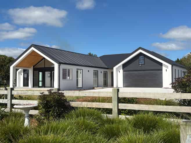 25 Awatiro Drive, Kaukapakapa