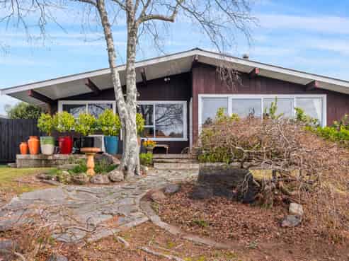 16 Rimuvale Street, Pukehangi