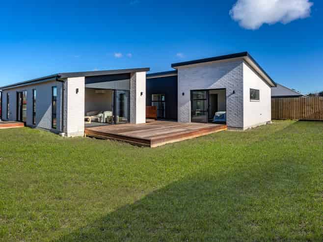 18 Salkeld Place, Woodend