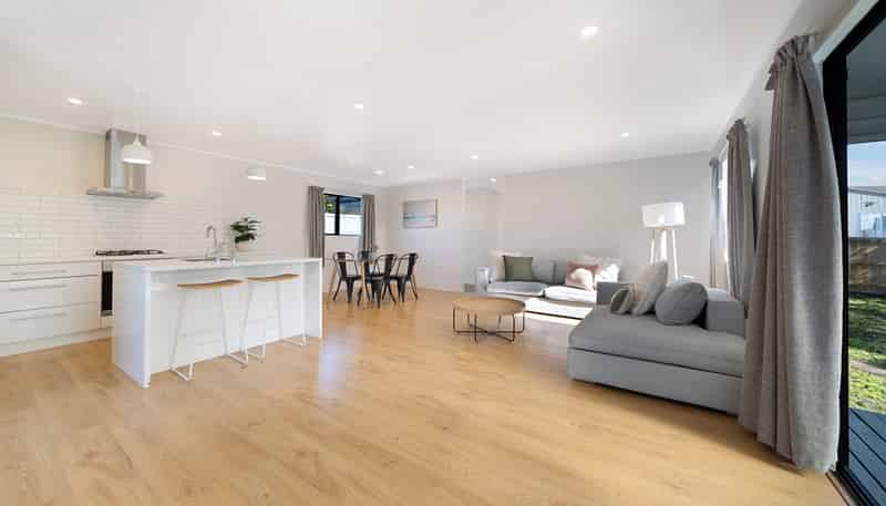 1/134 Mcleod Road, Te Atatu South