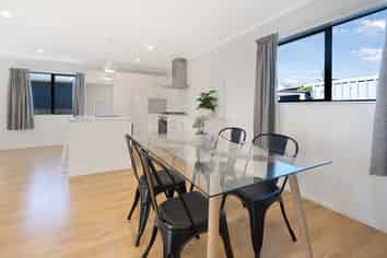 1/134 Mcleod Road, Te Atatu South