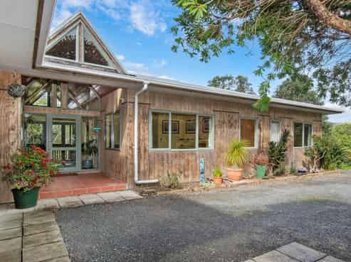 12 Rebel Lane, Whareora