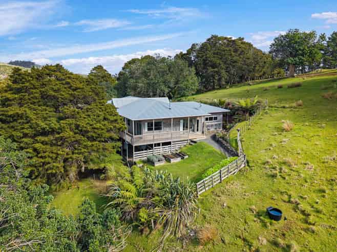 12 Rebel Lane, Whareora
