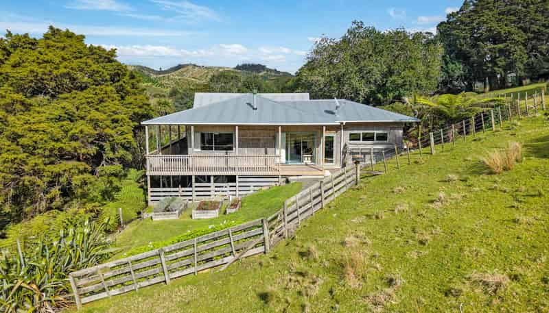 12 Rebel Lane, Whareora