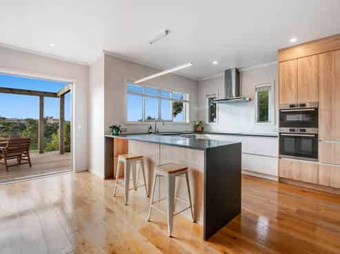 51 Balboa Drive, Matakatia