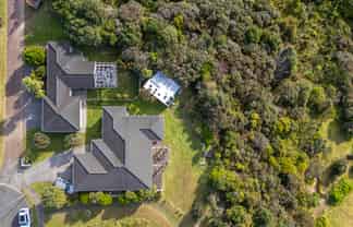 51 Balboa Drive, Matakatia