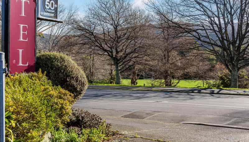 438 Fergusson Drive, Upper Hutt