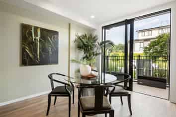 2/19 Windlass Street, Long Bay