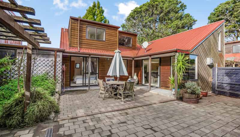 641B High Street, Boulcott