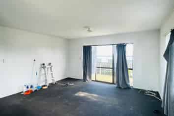 B/8B Maplesden drive, Clendon Park