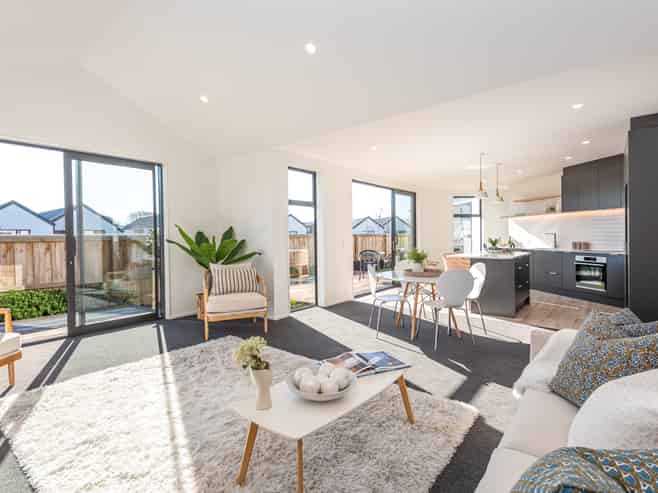 2/1 Hebe Lane, Northwood