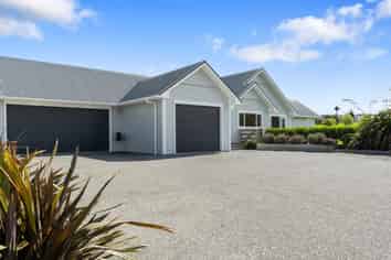 1777 State Highway 16, Helensville