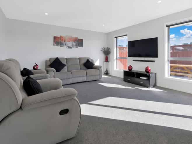 114 Purchas Road, Glasnevin